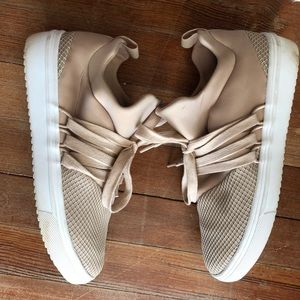 Steve Madden Sneakers